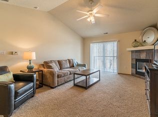 6010 Meridian Dr #25, Lincoln, NE 68504