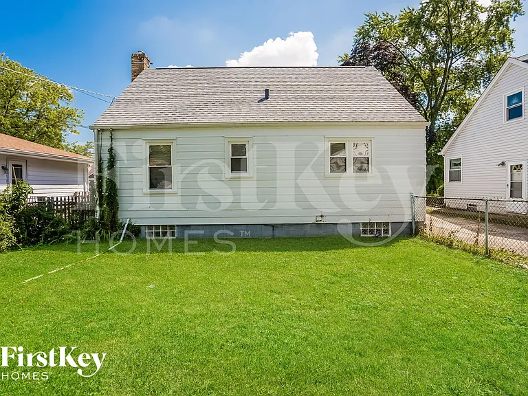 1026 Muirfield Ave — Photo 15
