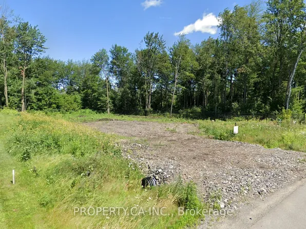 439 Shoreway Dr, Ottawa, ON K4P 0G4