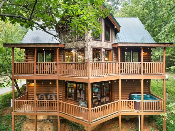 4416 Ashli Erin Way, Gatlinburg, TN 37738