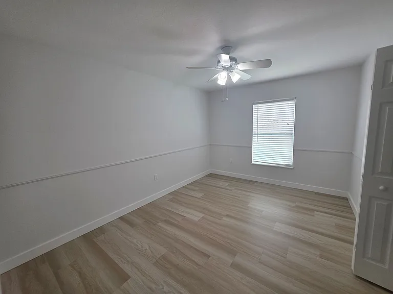 5230 Compass Pointe Cir — Photo 19