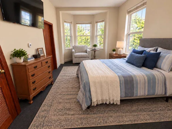 (undisclosed Address), Chelsea, MA 02150