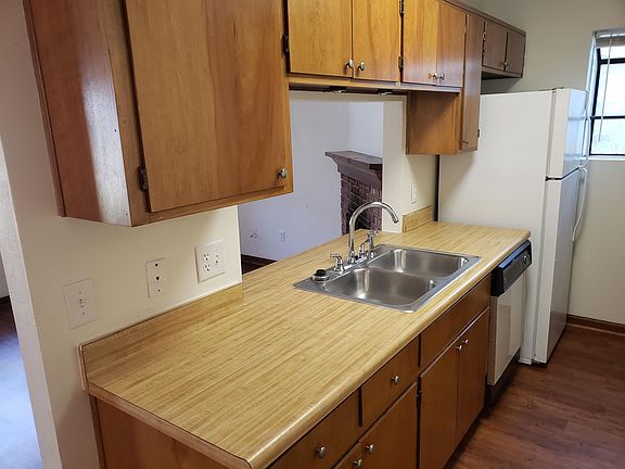 4th image of 2179 Victory Garden Ln