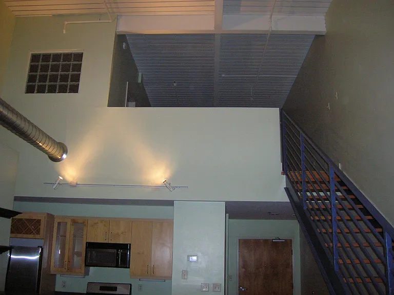 790 N Ave NE #106 — Photo 95