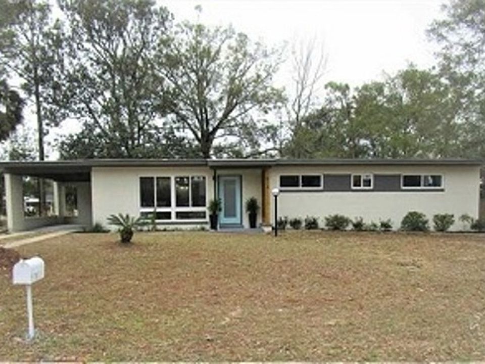 1st image of 814 Woodland Dr