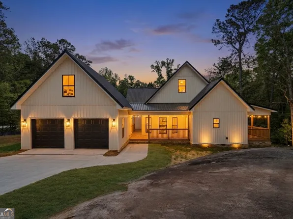 272 Clinton Crossing Dr, Gray, GA 31032