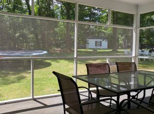 205 E Hawthorne Dr, La Plata, MD 20646