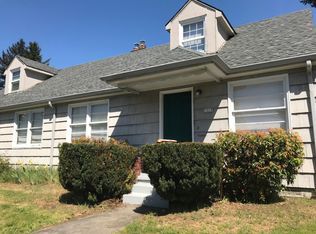 5315 NE Halsey St, Portland, OR 97213