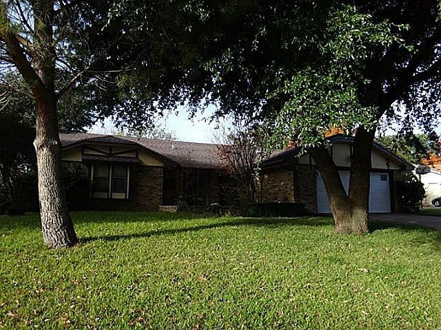 1st image of 229 Haywood Dr