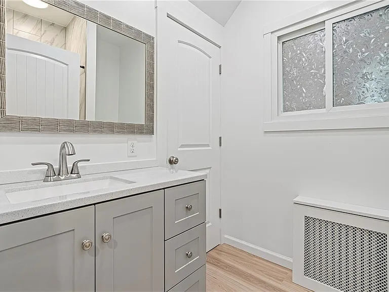 419 Hastings St #1 — Photo 23