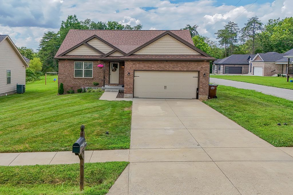 201 Lentz Ln - Property Image
