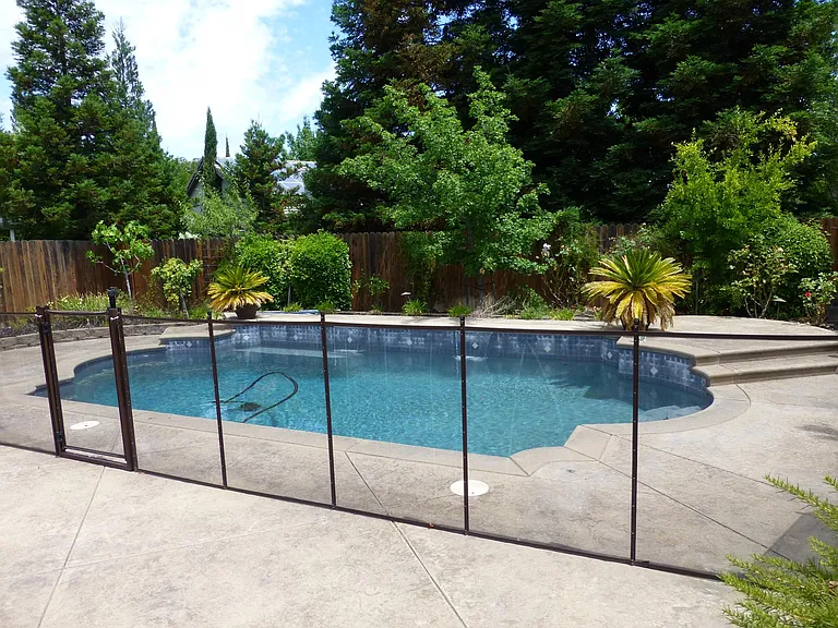 5460 Parkford Cir — Photo 3