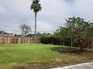 2220 Meraux Ln, Violet, LA 70092