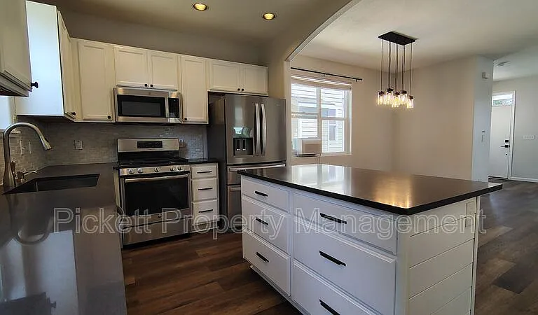 147 N Wycoff Ave — Photo 9