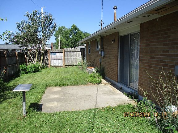 4th image of 1022 Mayfield Dr