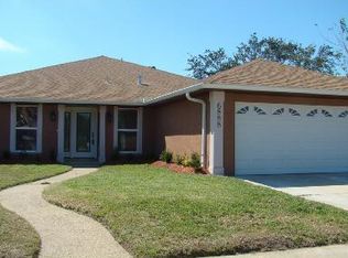 6888 Farwood Dr, New Orleans, LA 70126