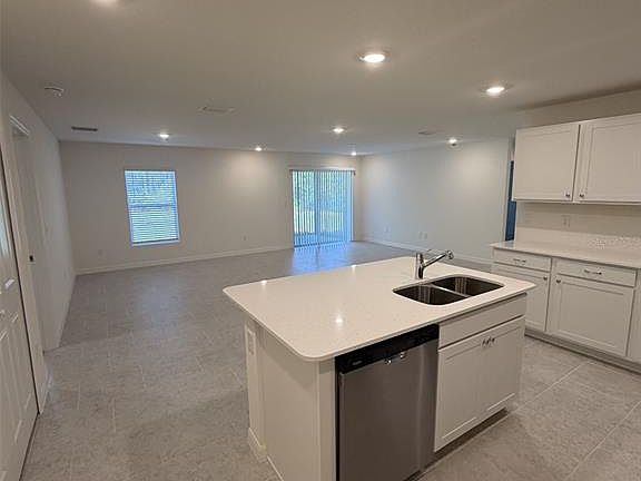3rd image of 10450 Baylor Ave