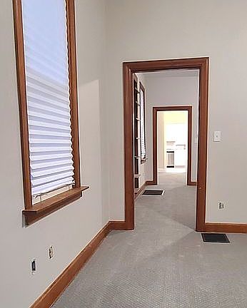5th image of 3313 Grace Ave