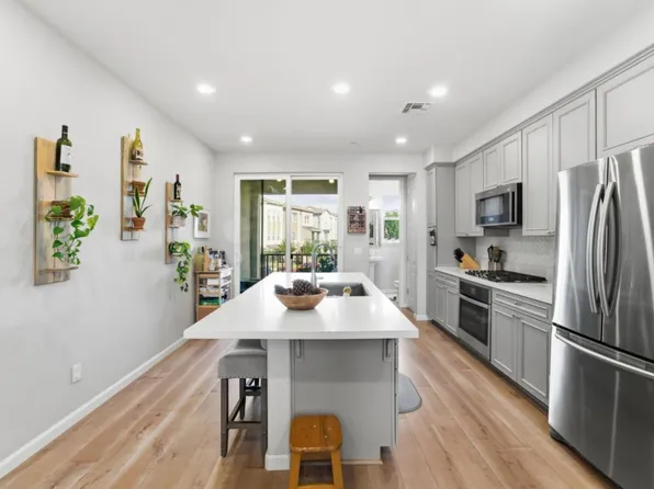 1206 California Cir, Milpitas, CA 95035