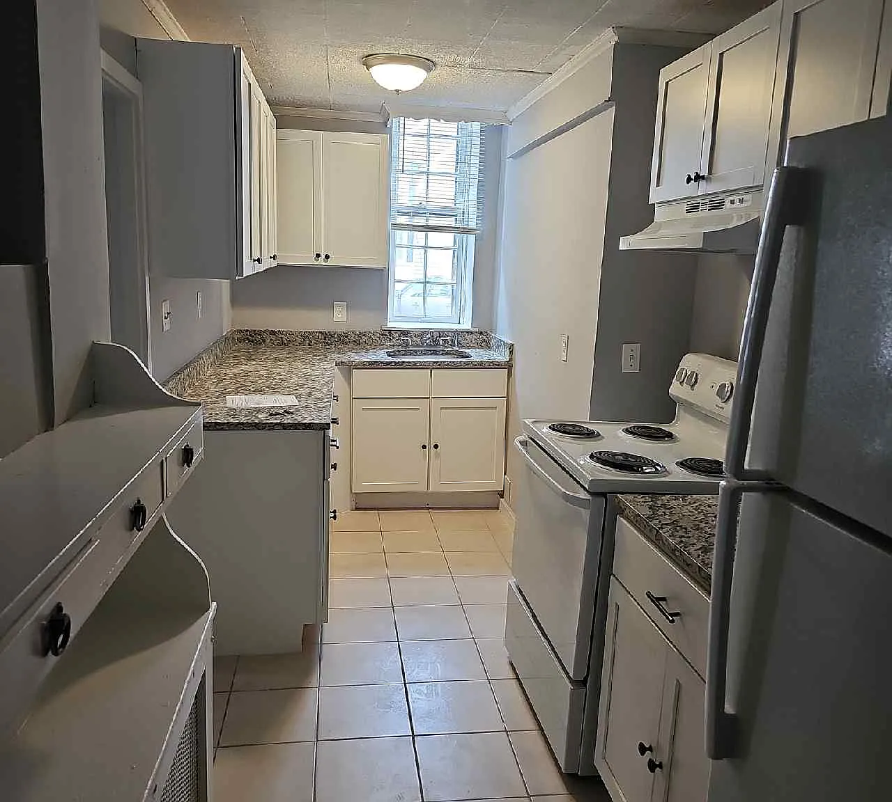 2 bed, $1,925 — Photo 4