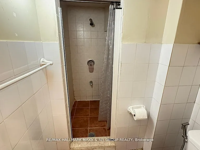 316 Valleymede Dr #BASEMENT — Photo 10