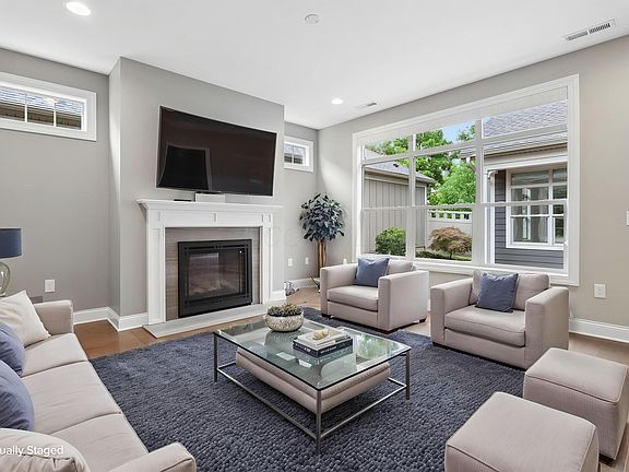 5th image of 3968 Millwood Pl