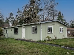2033 Victoria Ave, Port Townsend, WA 98368