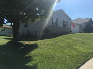 1555 Meadow Lark Rd, Lincoln, NE 68521