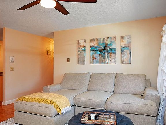 2nd image of 772 Willard St Unit B6