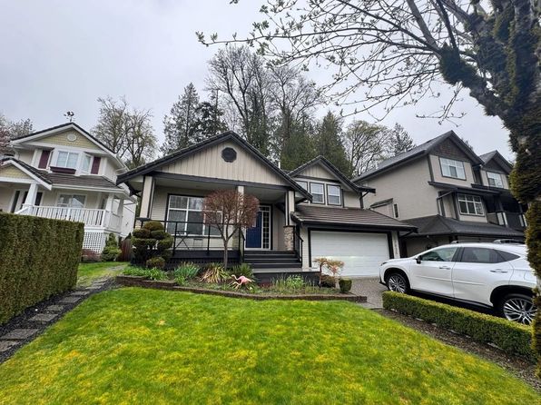 23835 105th Ave, Maple Ridge, BC V2W 1E1