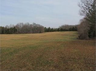 8070 Old Stage Rd, Huntingdon, TN 38344