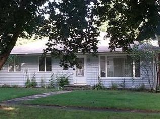 462 Carl St, Conneaut, OH 44030