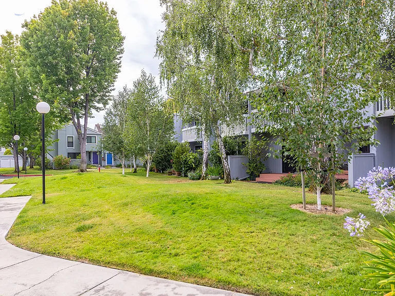 143 Ortega Ave — Photo 41