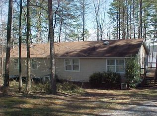 292 Overlook Dr, Boydton, VA 23917