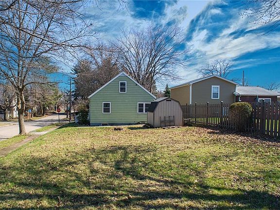 3rd image of 1939 W 30th St