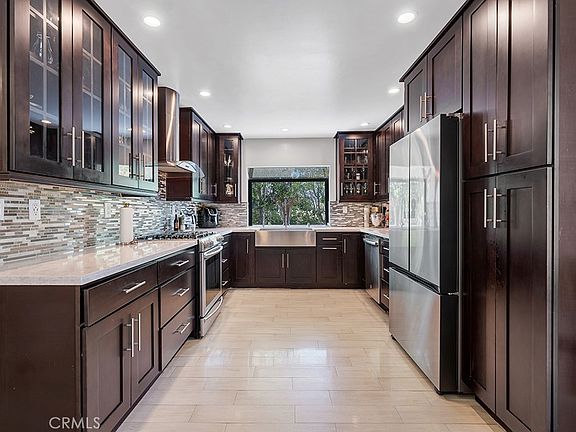 5th image of 10011 Topanga Canyon Blvd Unit 1