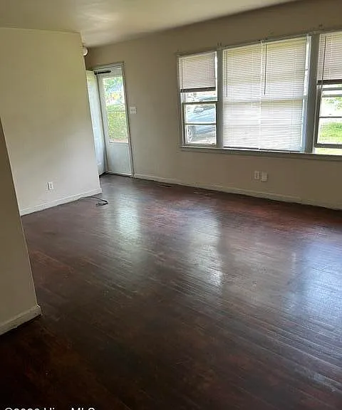 3225 York Dr — Photo 11