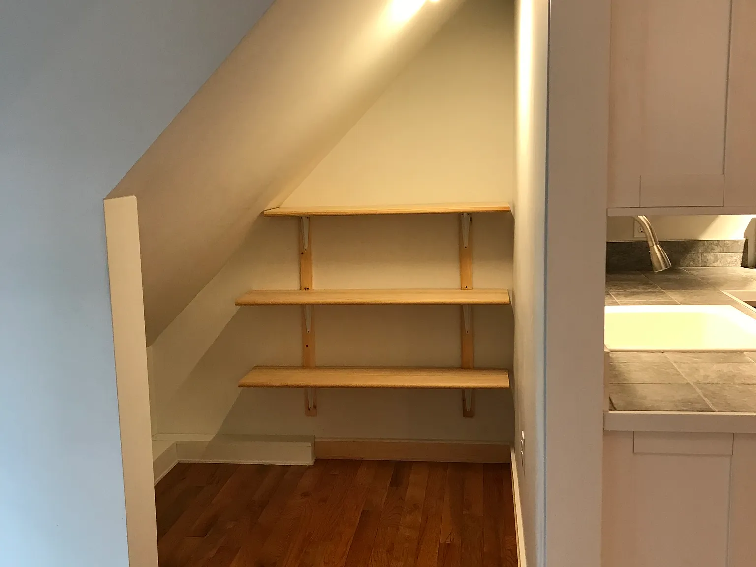Studio, 680 sqft, $1,600 — Photo 2