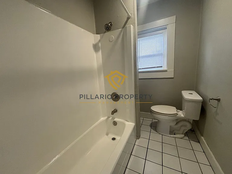 2815 Brookside Ave — Photo 4