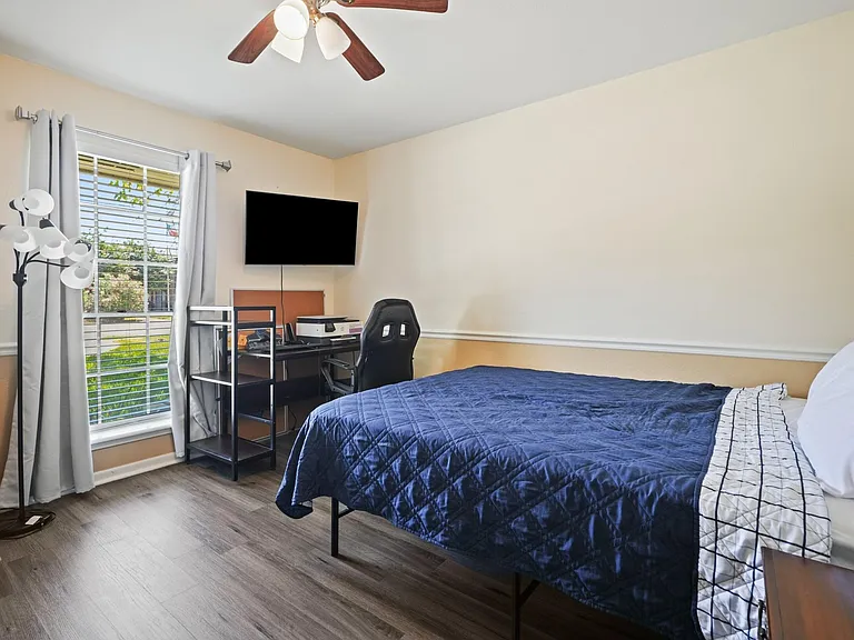 1218 S Johnson St — Photo 14