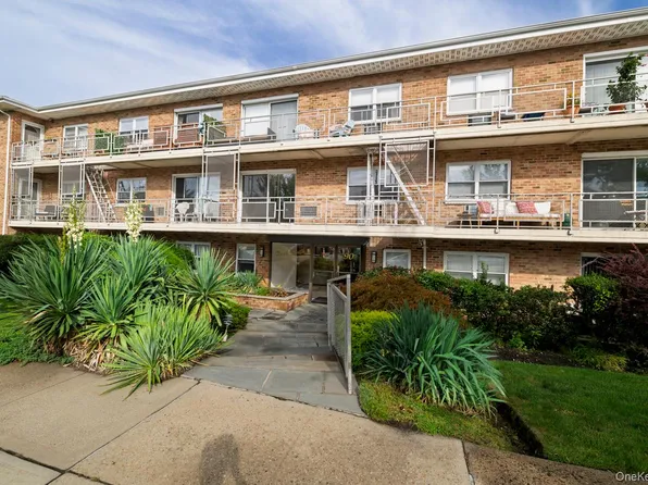 90 South Park #B1, Rockville Centre, NY 11570