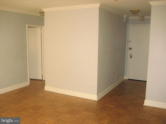 3rd image of 2601 Pennsylvania Ave APT 1007