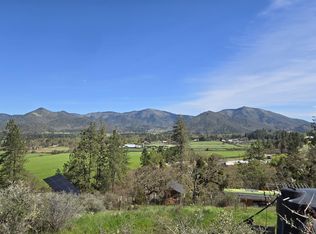 12726 Water Gap Rd, Williams, OR 97544