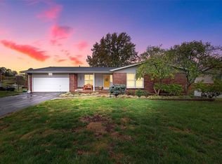 124 Timka Dr, Ballwin, MO 63011