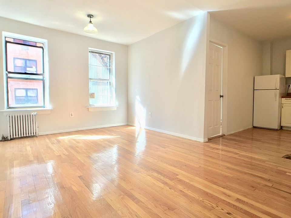 1st image of 116 Eldridge St APT 1B