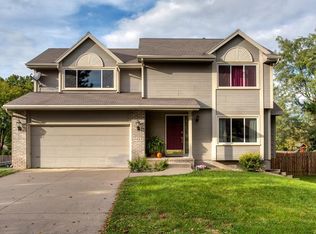 6423 Meredith Dr, Urbandale, IA 50322