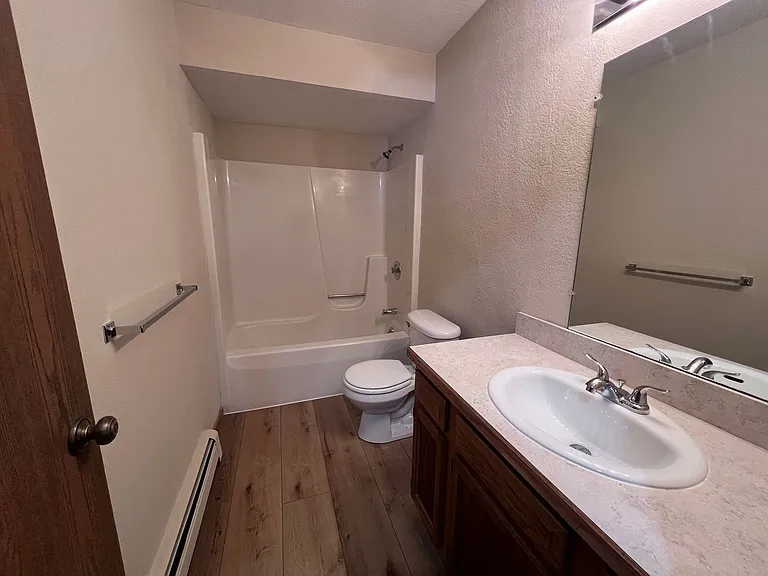 8421 Woodhaven Dr SW #1A — Photo 12