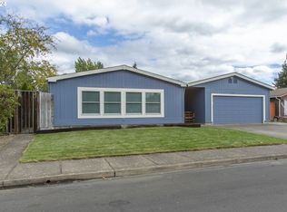 988 NW Del Monte Dr, McMinnville, OR 97128