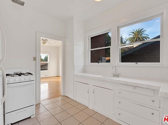 5th image of 5121 1/2 Eagle Rock Blvd #E