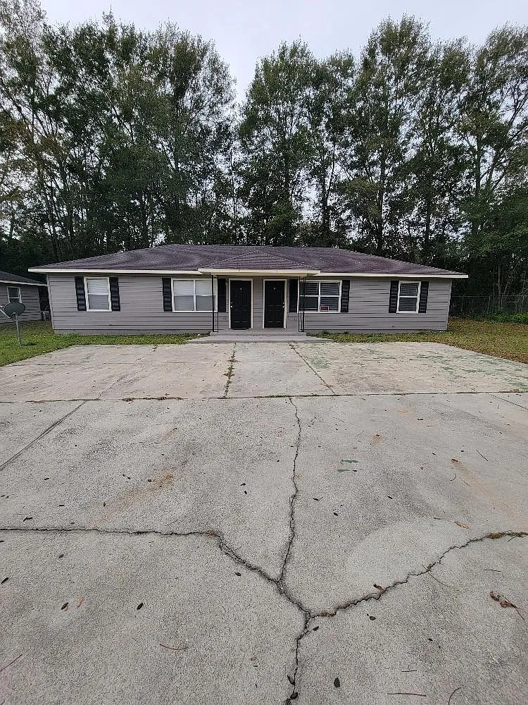 2 bed, 905 sqft, $975 — Photo 1